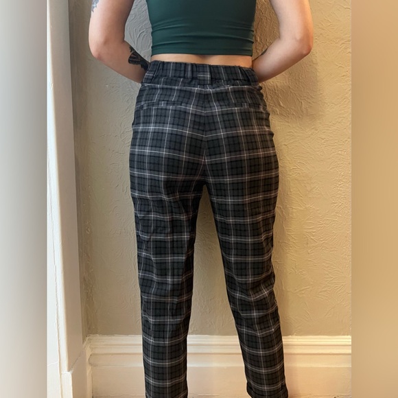 ✨2 for $25✨Garage | Plaid Trousers - Picture 1 of 4